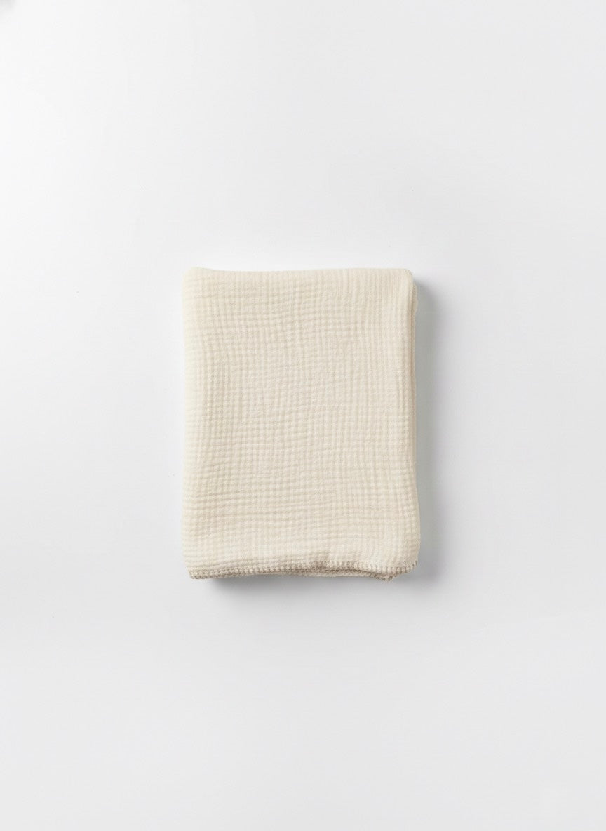 Soft muslin baby blanket in breathable cotton