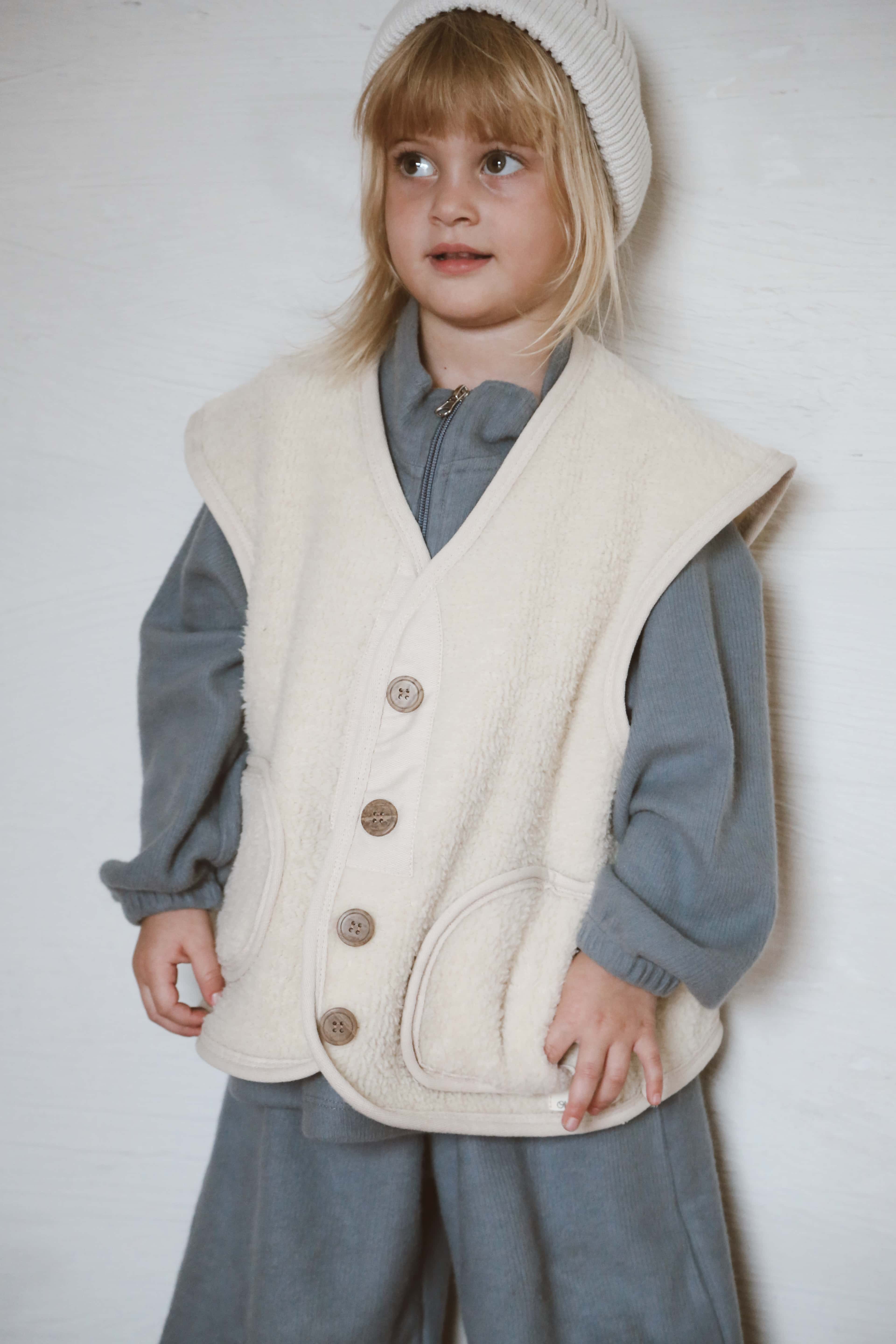 Oversize Cream Vest