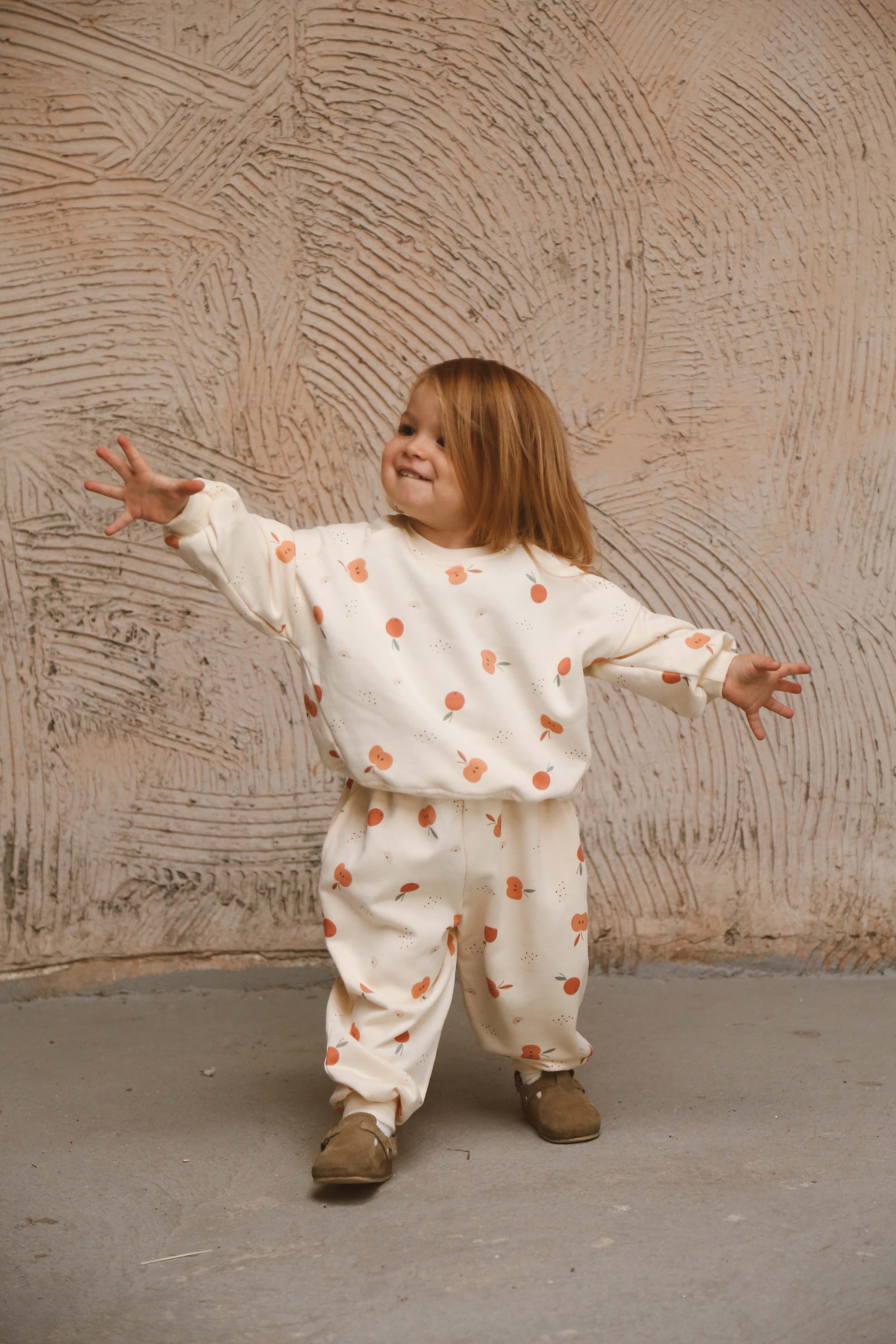 Apple Patterned 2 Piece Set