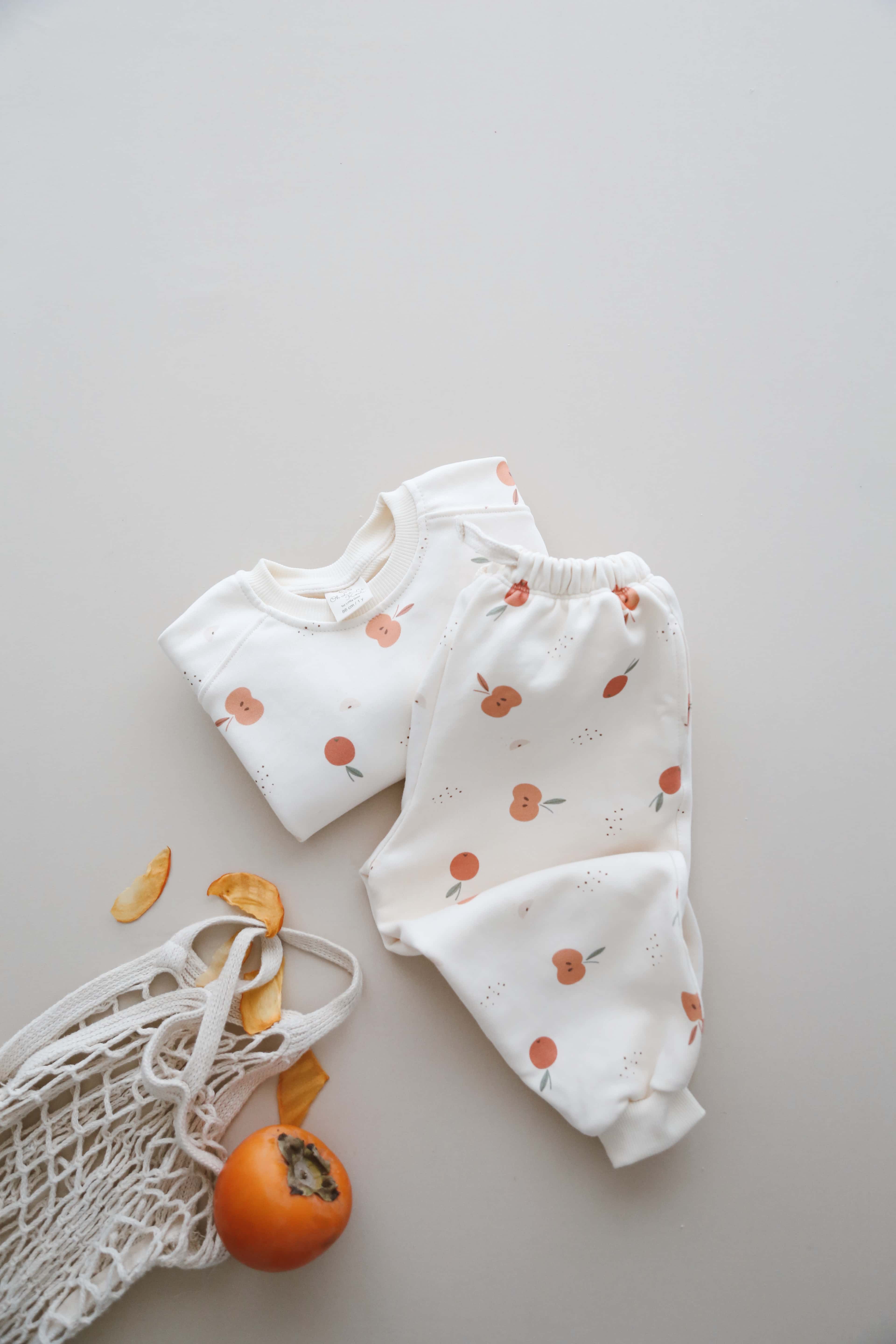 Apple Patterned 2 Piece Set