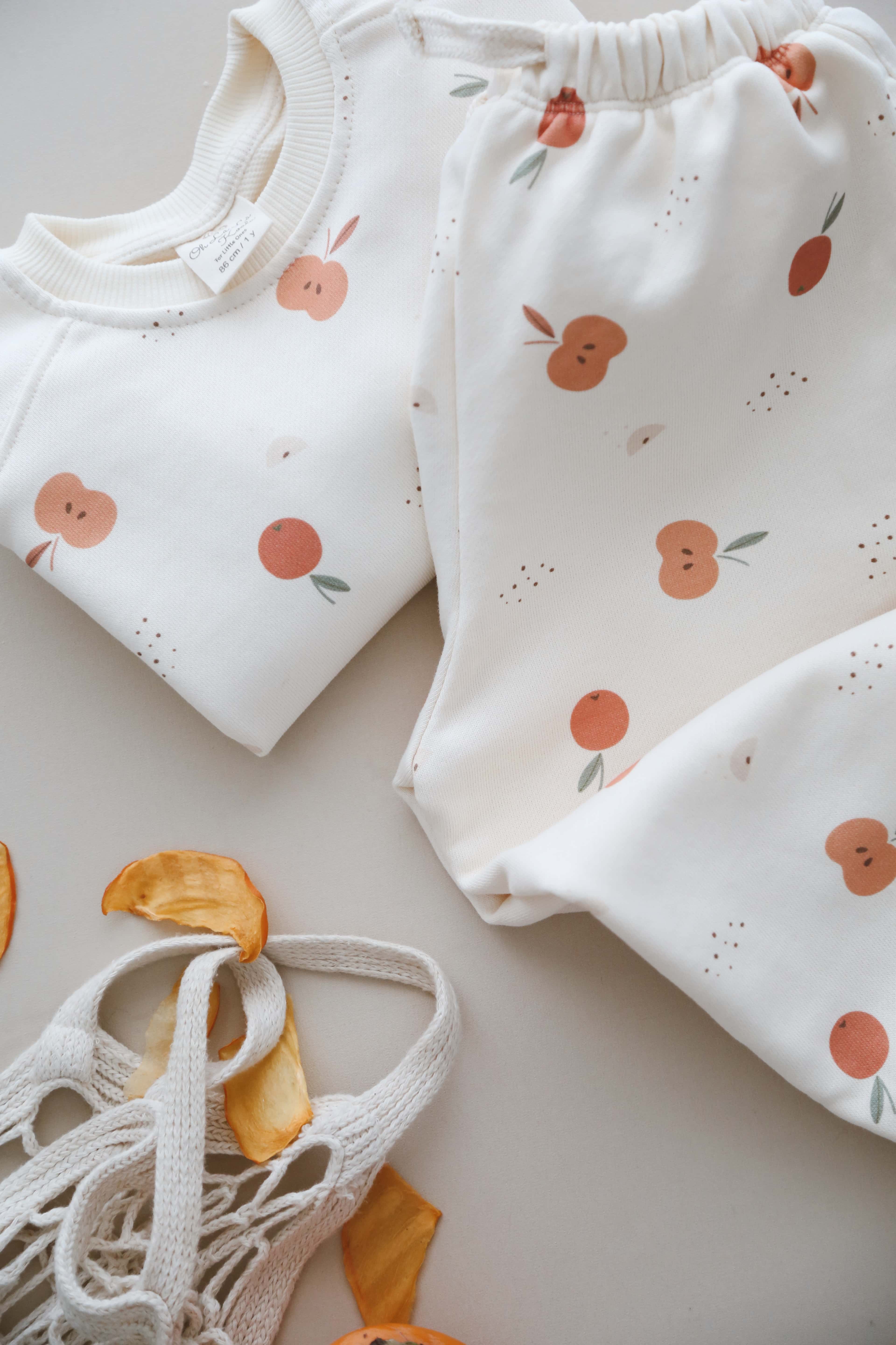 Apple Patterned 2 Piece Set