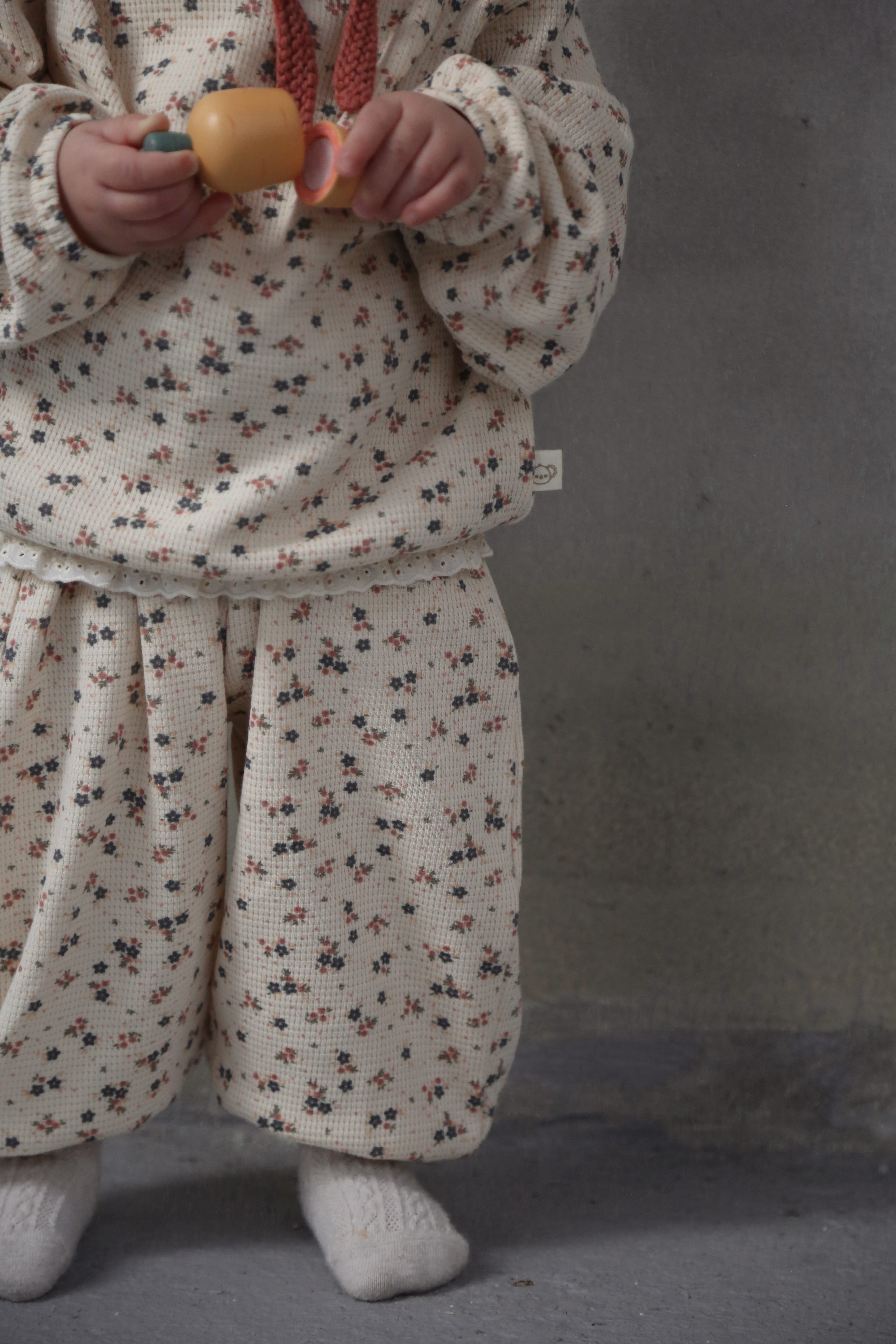 Cozy waffle meadow infant set, lightweight cotton outfit for boys and girls