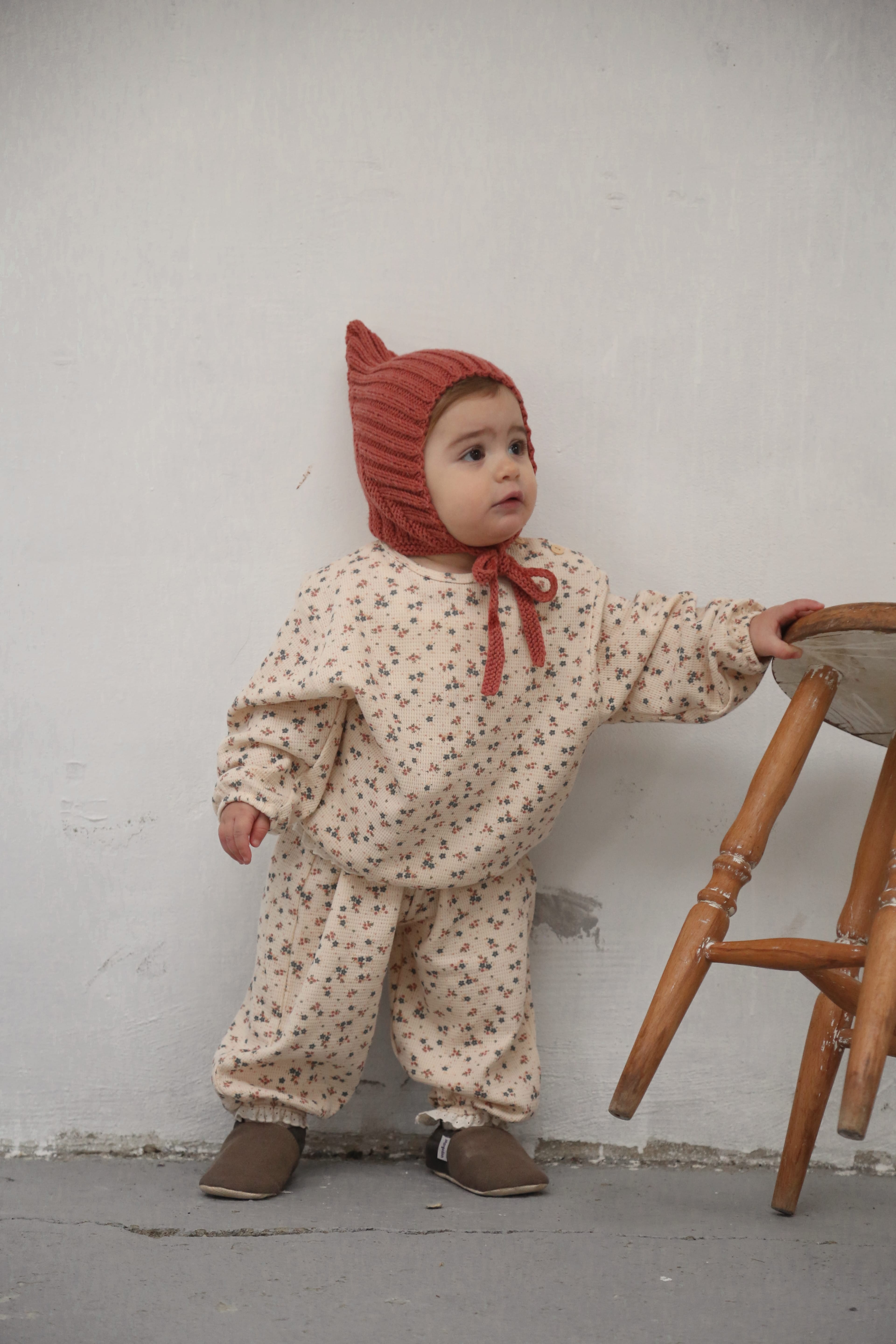 Waffle meadow knit baby lounge set, comfortable and sustainable organic cotton clothing