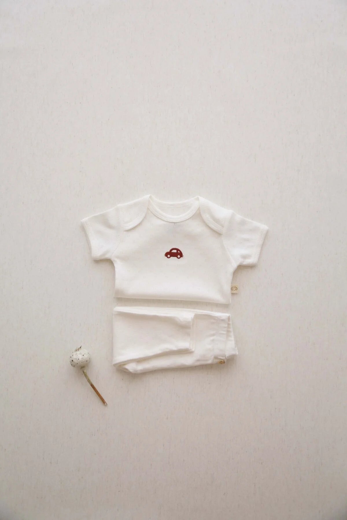 Organic cotton car print 2 piece baby clothing set, adorable newborn outfit perfect for baby shower gifts.