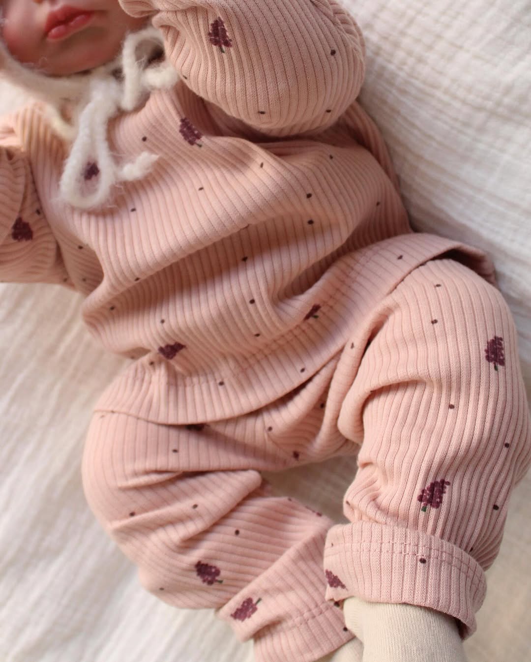 Organic cotton grape print two piece set, breathable baby outfit for daily comfort.