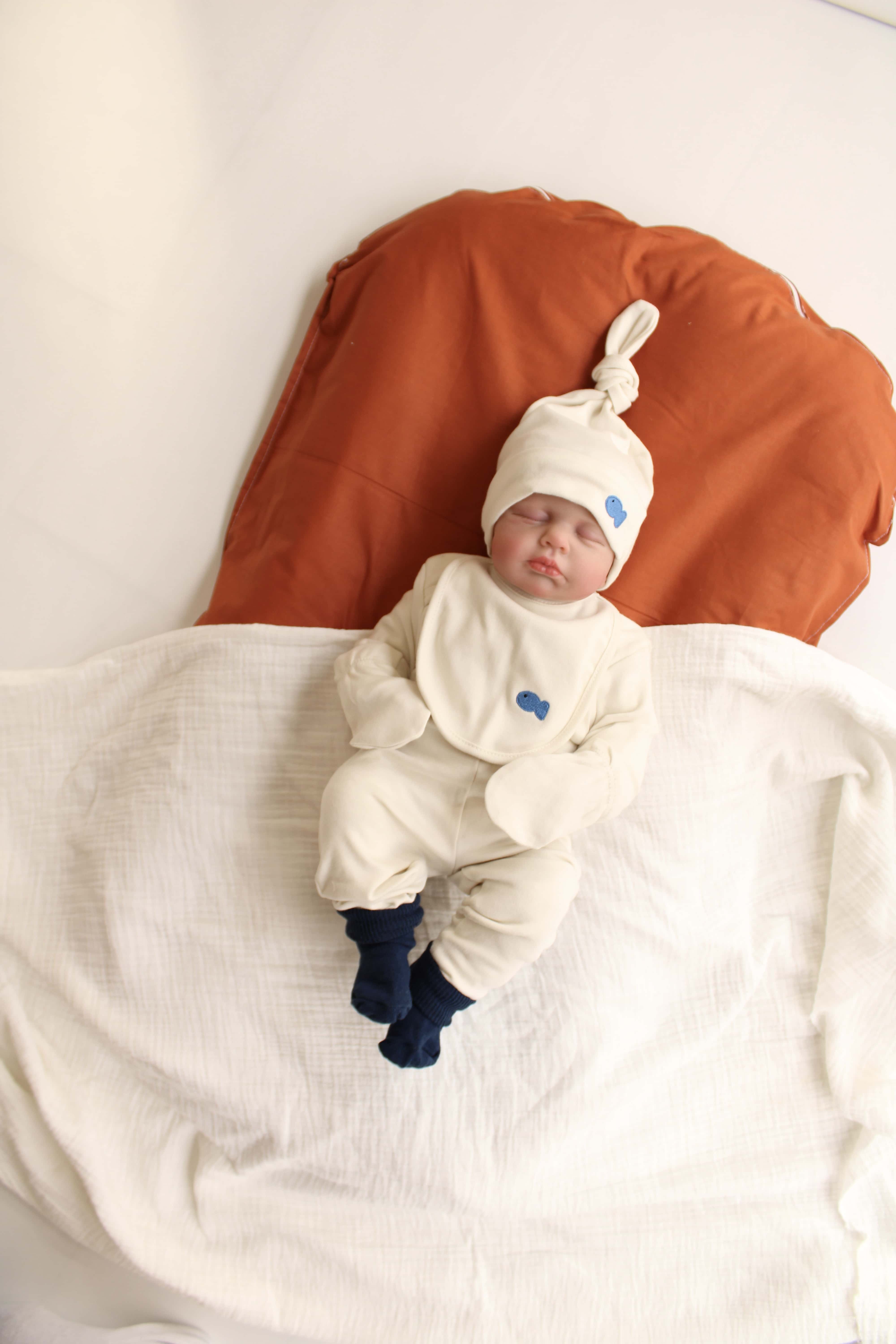 Fish print 5 piece baby clothing set, lightweight cotton outfit designed for newborn comfort.