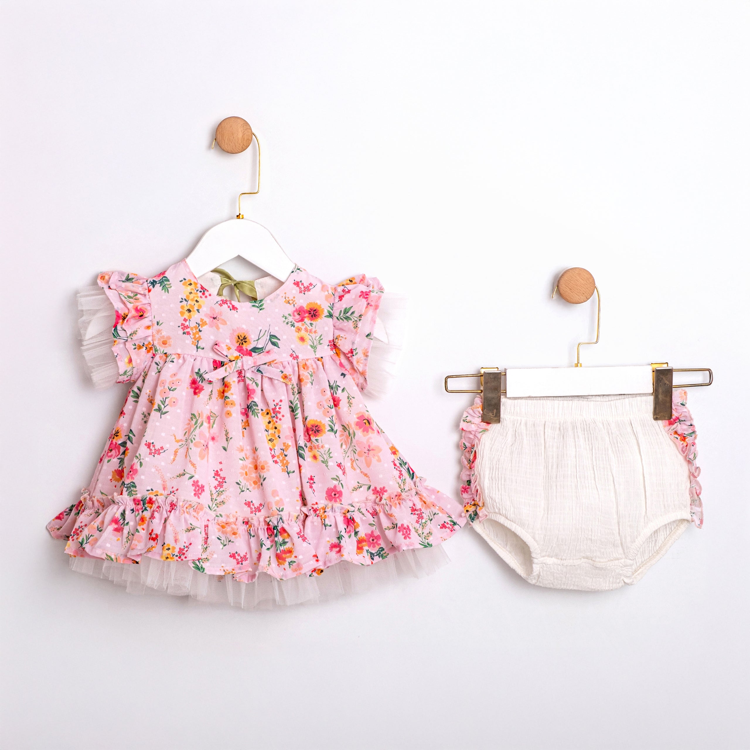 Baby girl outfit with flower print dress and bloomers