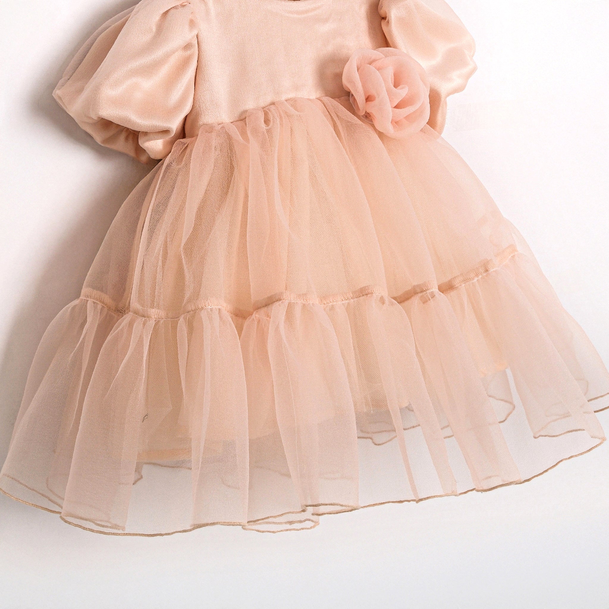 Princess style baby girl dress with puff sleeves
