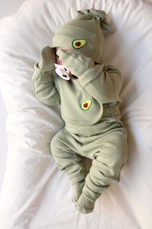 Avocado Patterned 5 Piece Newborn Set