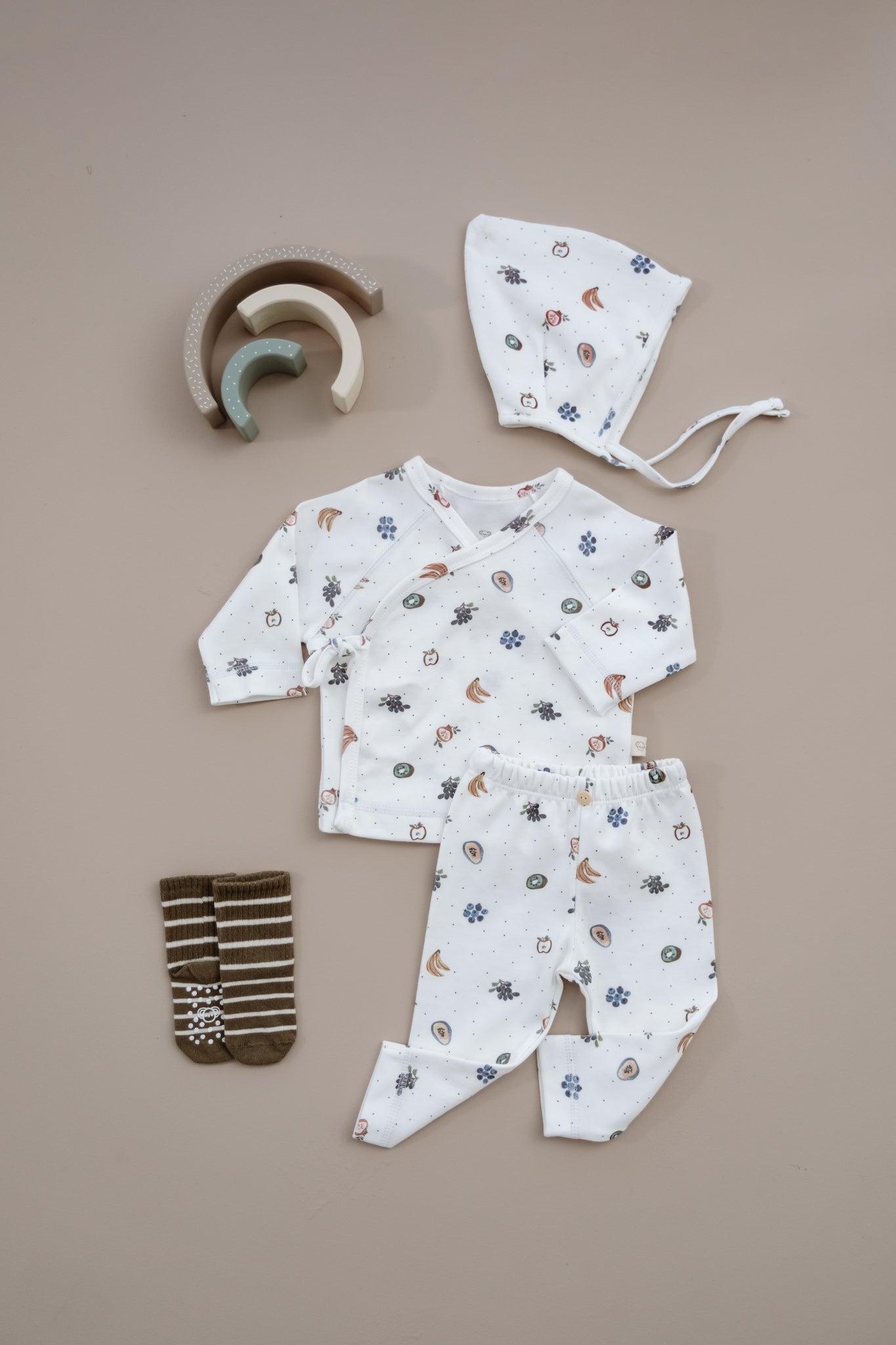 Boutique newborn fruit print 3 piece outfit