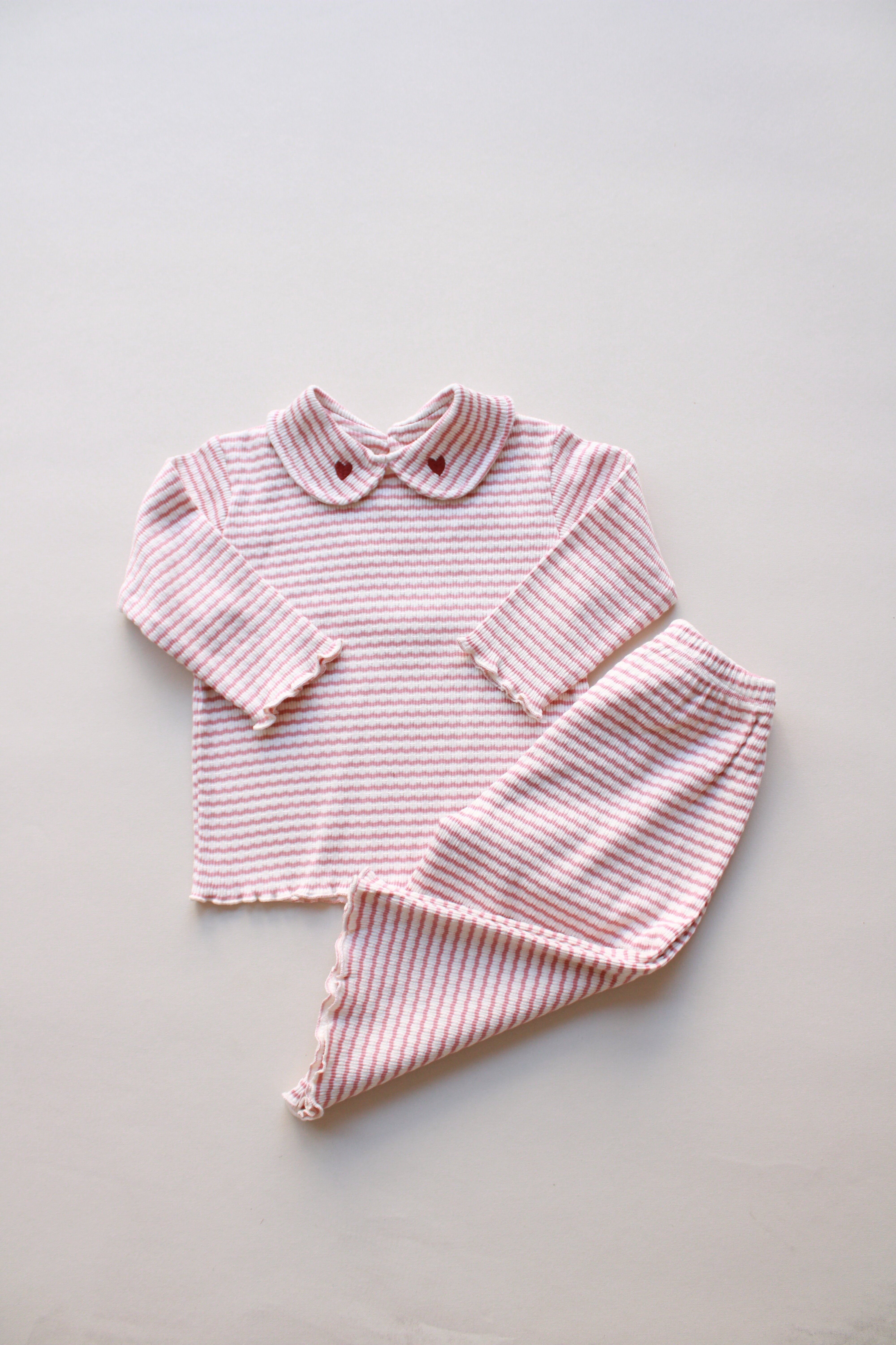 Two-piece baby set in pink and white stripes with embroidered heart collar