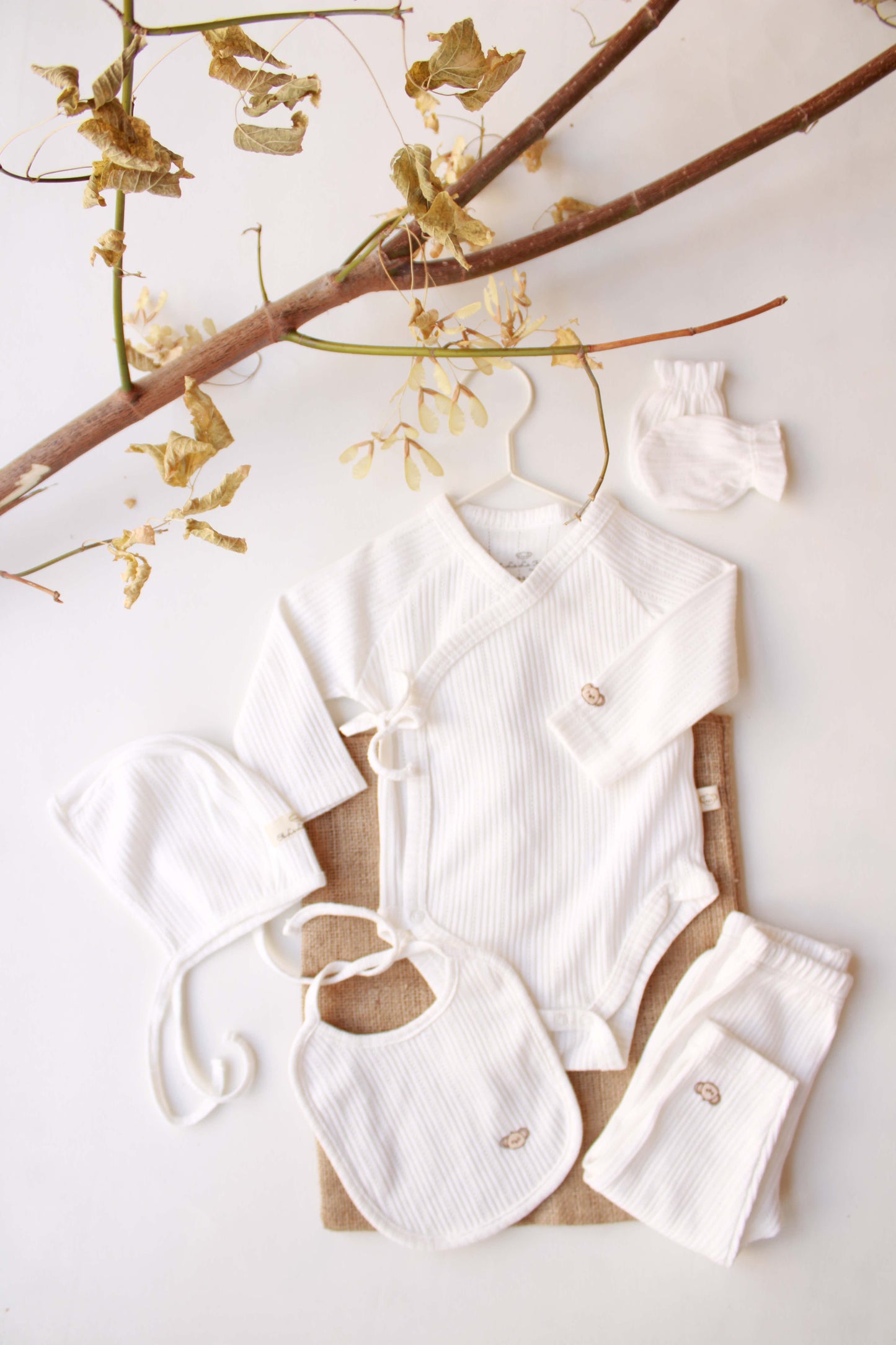 White Ribbed Koala Print 5 Piece Newborn Set