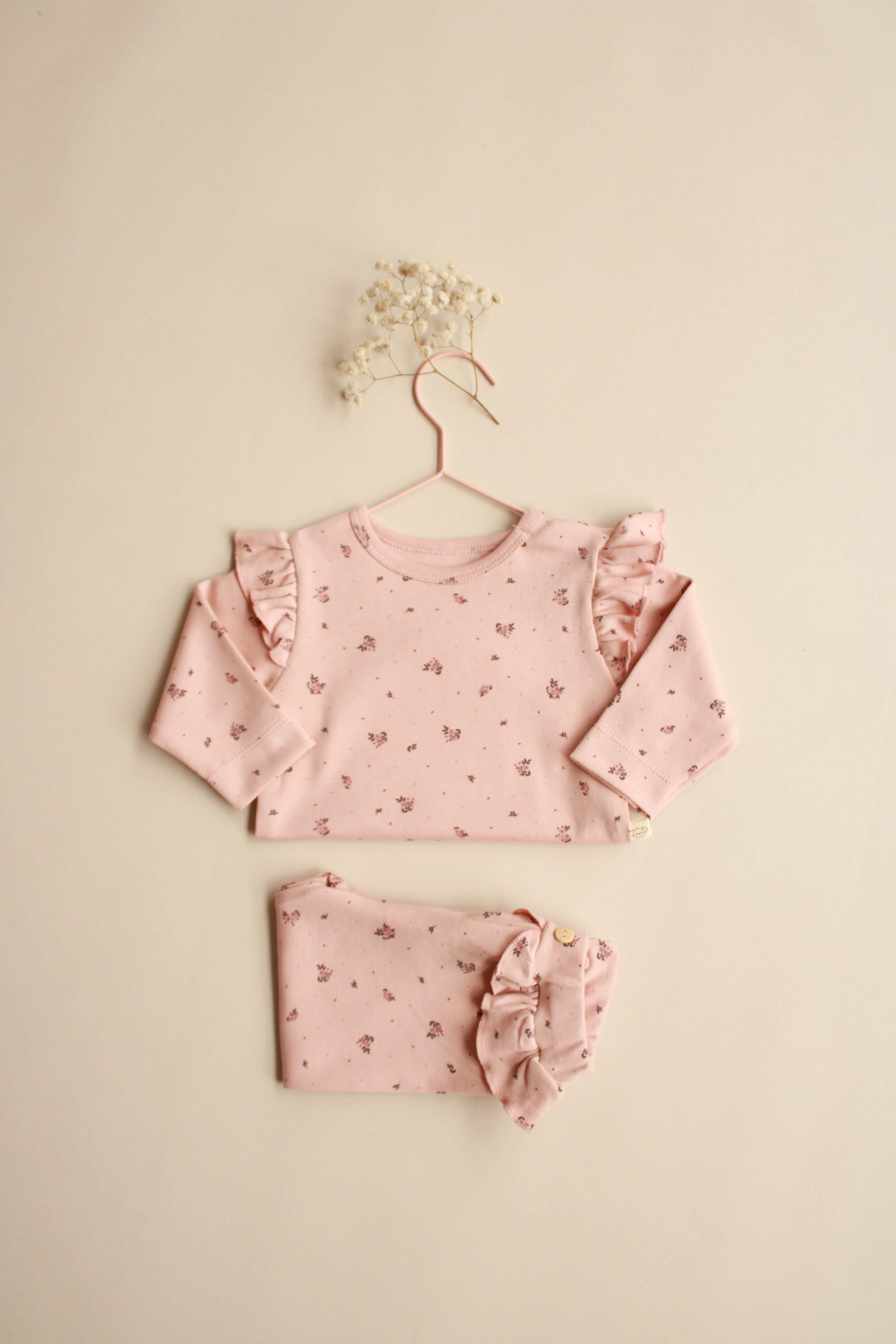 Ruffled Pink Flower Set