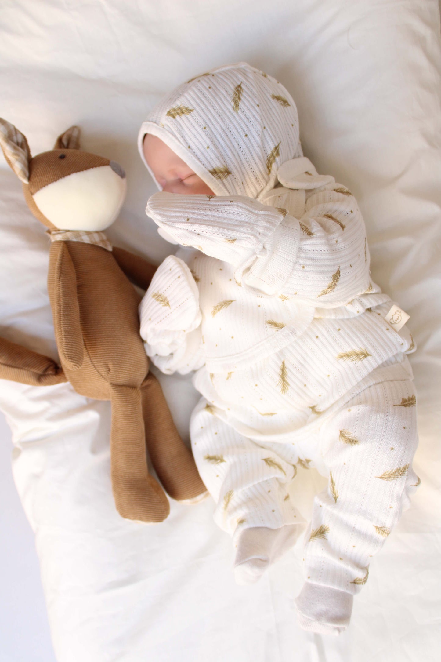 Ribbed Wheat Patterned 7 Piece Newborn Set