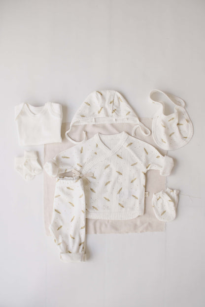 Ribbed Wheat Patterned 7 Piece Newborn Set