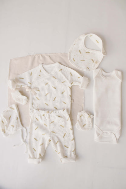 Ribbed Wheat Patterned 7 Piece Newborn Set