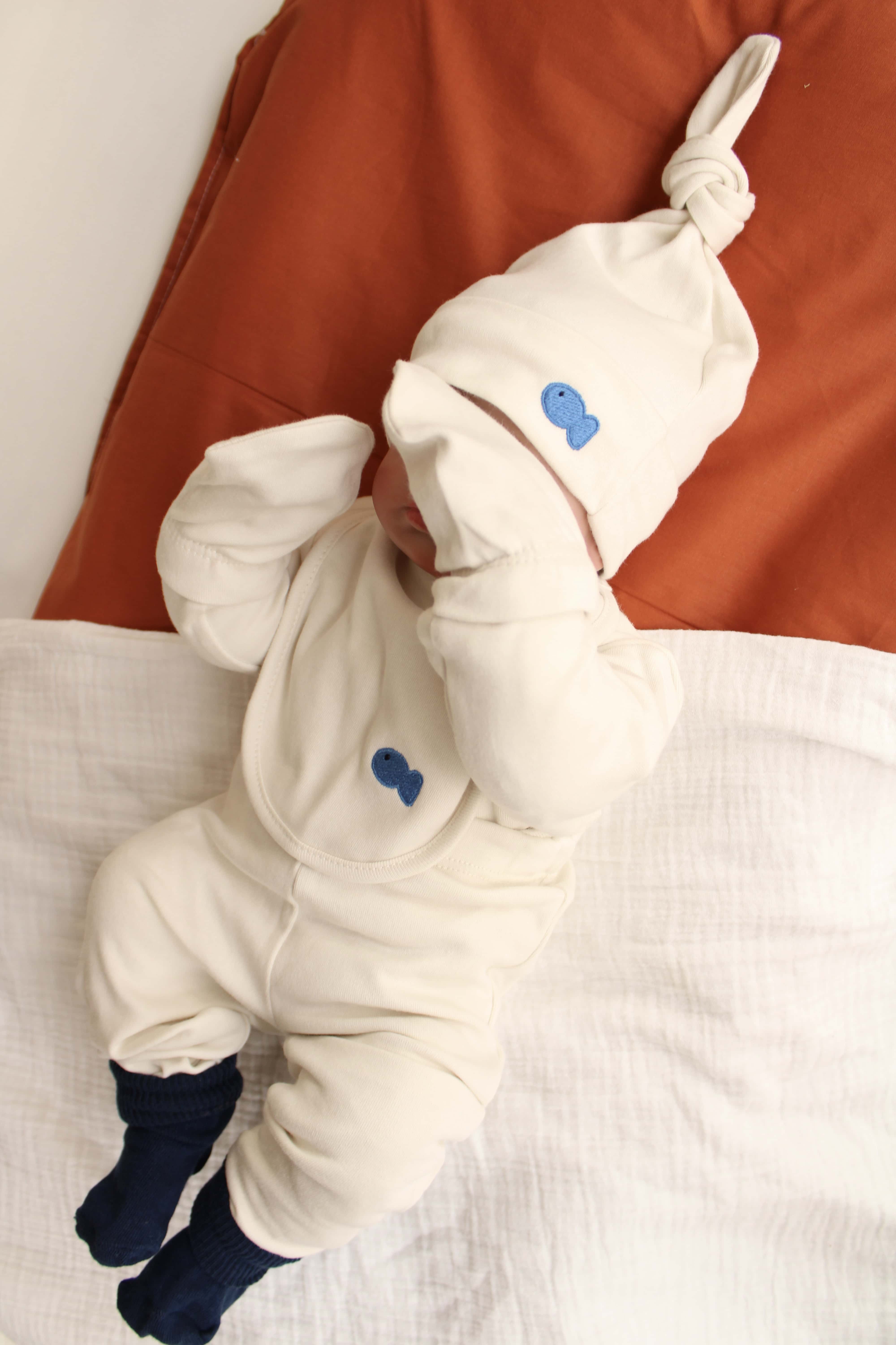 Organic cotton fish patterned 5 piece infant set, cozy newborn clothing perfect for daily wear.
