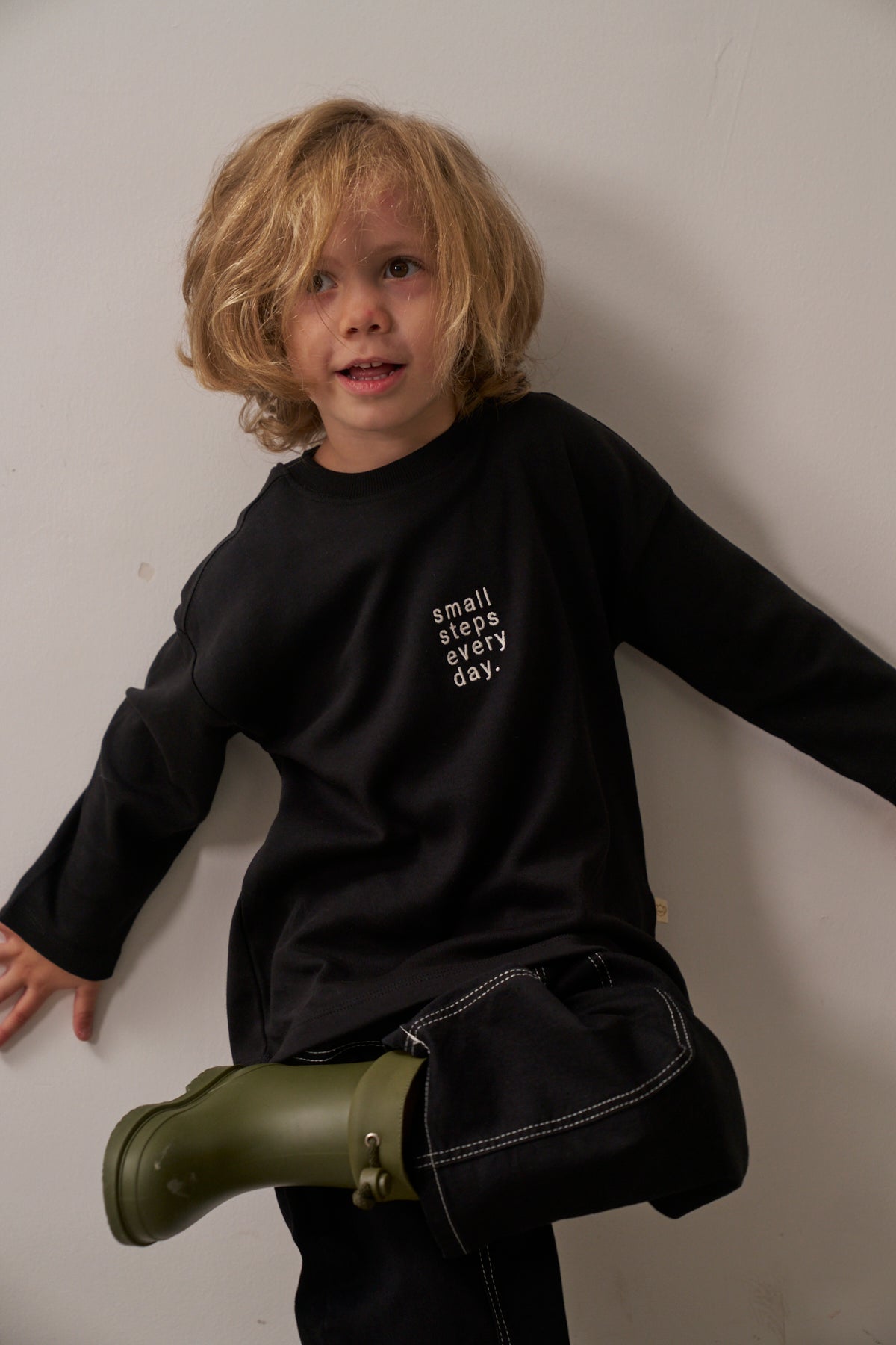 Minimal text detail kids shirt for everyday wear
