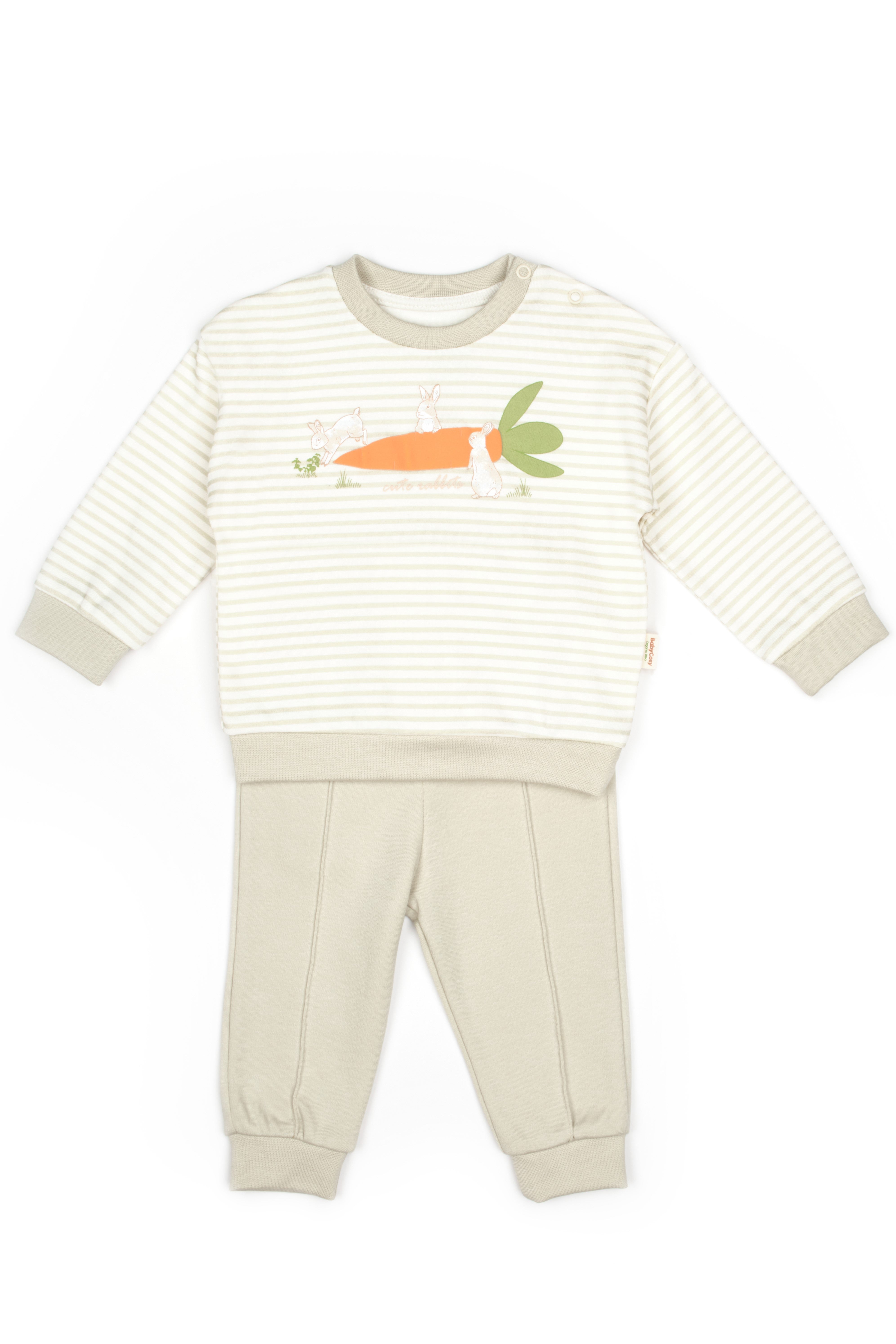 Organic cotton carrot print 2 piece baby set, cozy unisex infant outfit perfect for gifting.