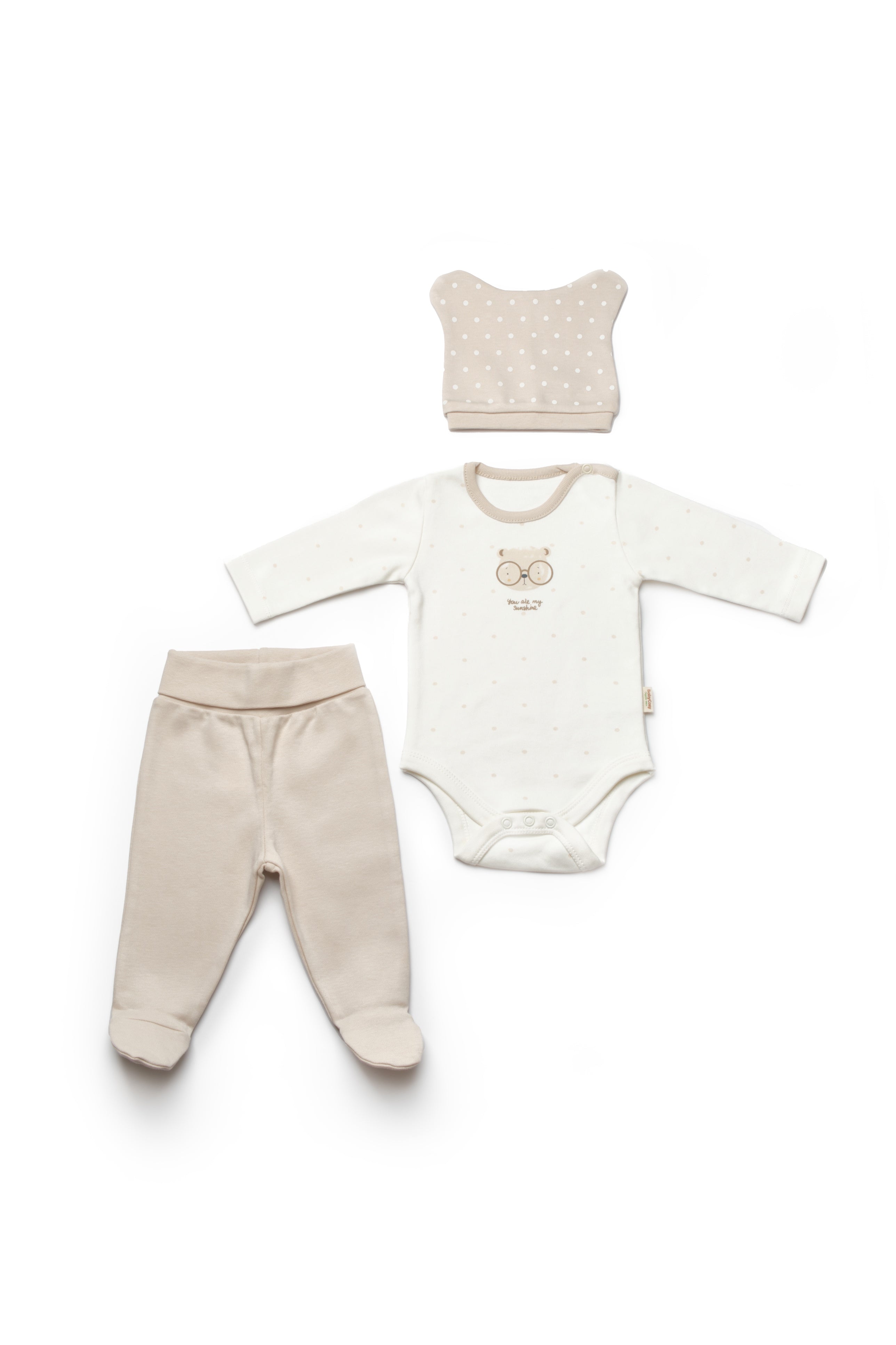 Unisex teddy themed 3 piece gift set for babies, breathable organic cotton newborn clothing.